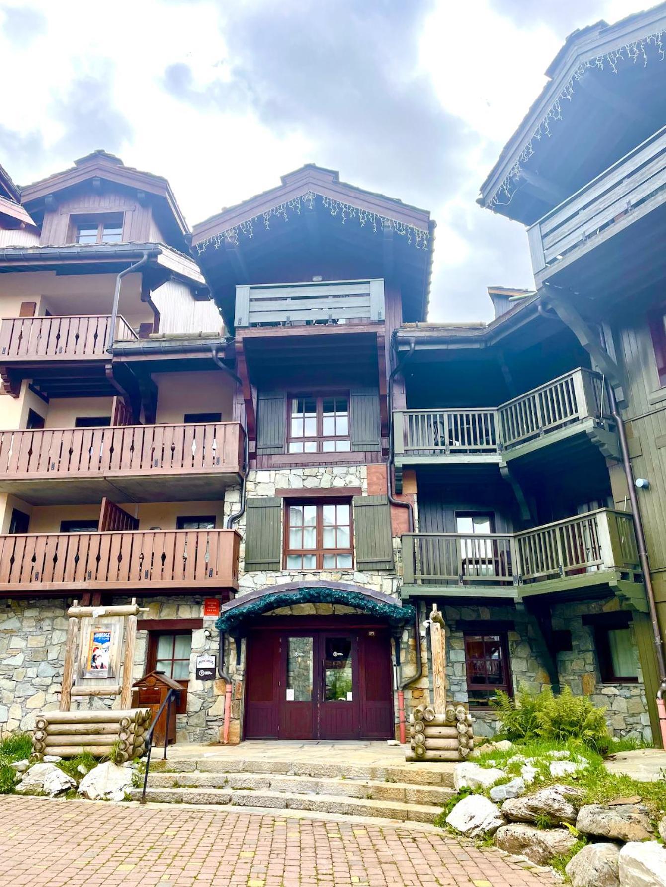 Arc 1950 - Appartement Moderne - Sauna Hammam Jacuzzi - 4 Personnes Les Arcs  Buitenkant foto